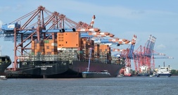 Fast 700 Kilogramm Kokain in Container mit Holzpellets in Hamburg beschlagnahmt