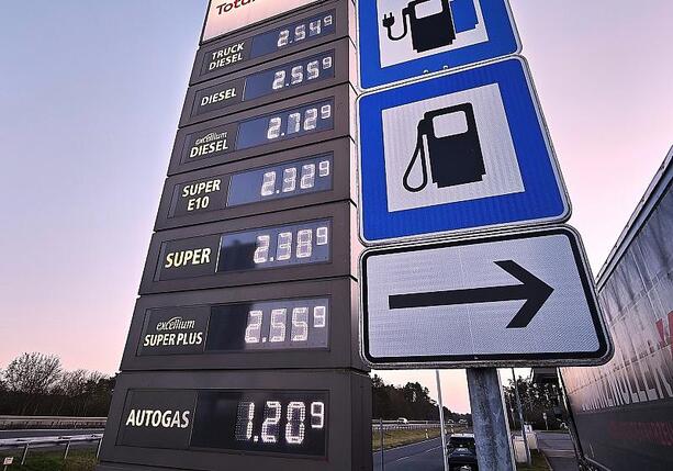 Bild vergr&ouml;&szlig;ern: Union stellt 3. Entlastungspaket für Autofahrer in Aussicht