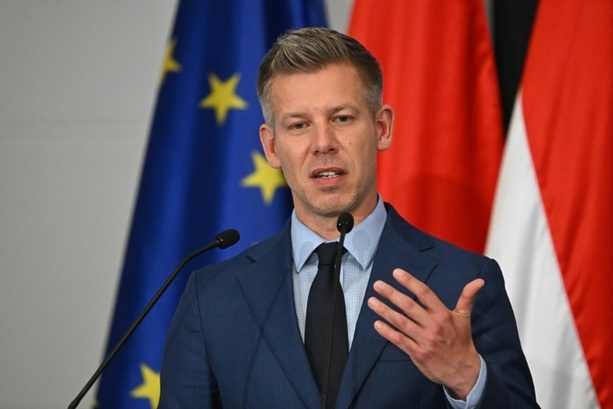 Bild vergr&ouml;&szlig;ern: Von der Leyen empfängt Ungarns designierten Regierungschef Magyar