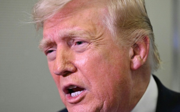 Bild vergr&ouml;&szlig;ern: Bericht: Trump will Iran mit Seeblockade zur Aufgabe von Atomprogramm zwingen