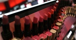 Chemikalien in Kosmetik: EU-Parlament stimmt für gelockerte Regeln