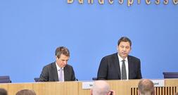 Klingbeil glaubt an Schuldenabbau - irgendwann