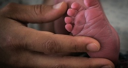 Fehlender Vaterschaftsurlaub in Deutschland wird Fall für Europäischen Gerichtshof