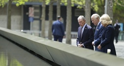 Britischer König Charles III. besucht Gedenkstätte für 9/11-Opfer in New York