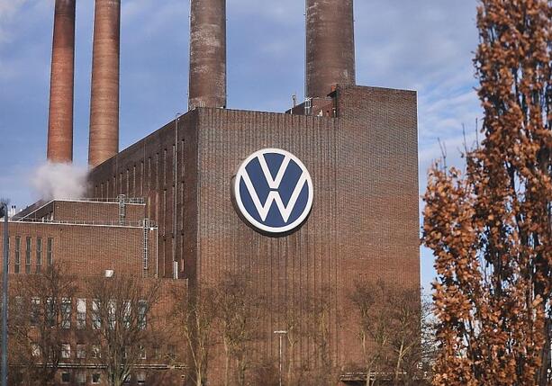Bild vergr&ouml;&szlig;ern: Volkswagen meldet weniger Umsatz und Gewinn
