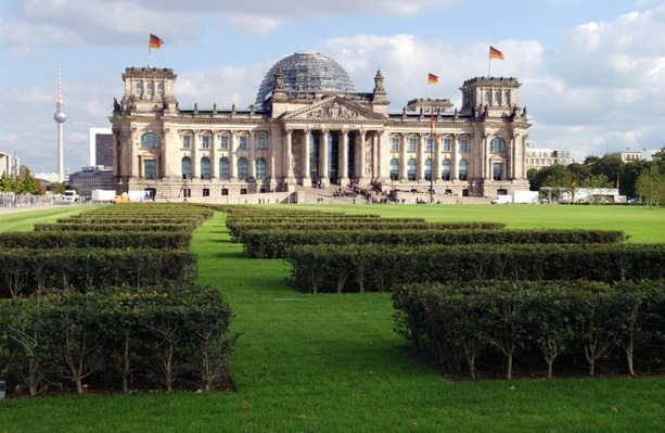 Bild vergr&ouml;&szlig;ern: Studie ergibt sehr hohe Zustimmung zur liberalen Demokratie