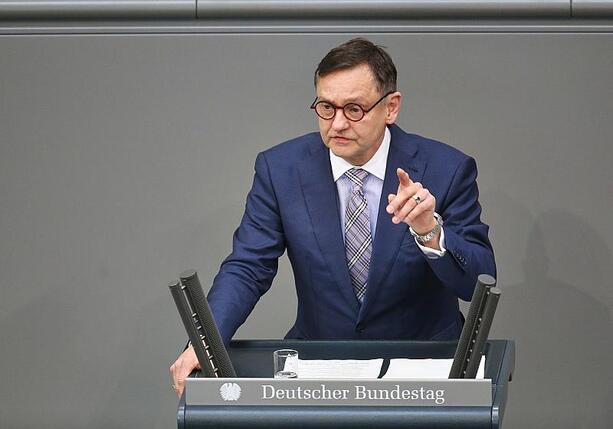 Bild vergr&ouml;&szlig;ern: AfD-Vizechef Gottschalk lobt Wärmepumpen und E-Autos