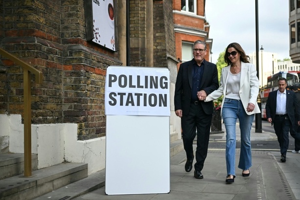 Bild vergr&ouml;&szlig;ern: Wahlen in England, Wales und Schottland: Britischem Premier Starmer droht herbe Niederlage