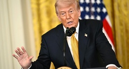Trump: EU muss Handelsabkommen bis 4. Juli voll umsetzen oder höhere Zölle zahlen