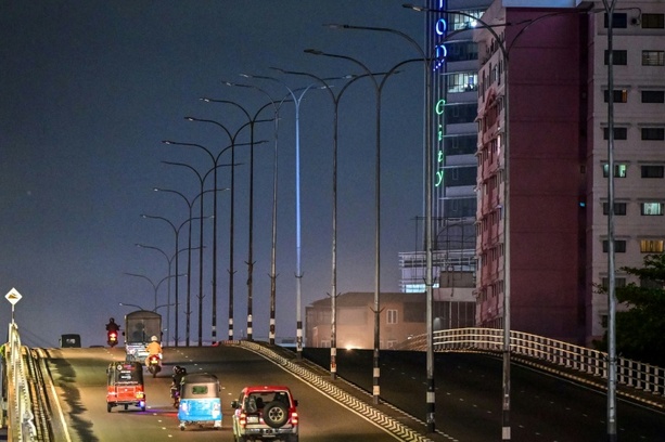 Bild vergr&ouml;&szlig;ern: Energiekrise: Sri Lanka erhöht abermals die Strompreise