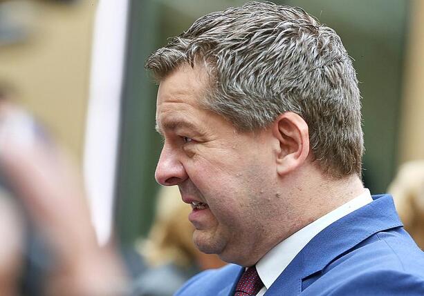 Bild vergr&ouml;&szlig;ern: Schulze warnt vor massiven Turbulenzen bei AfD-Mehrheit