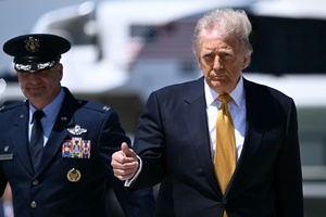 Vor Trump-Besuch: China ruft Pakistan zu mehr Vermittlungsbemühungen im Iran-Krieg auf