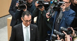 Grünen-Politiker Özdemir zu neuem Ministerpräsident Baden-Württembergs gewählt