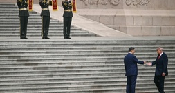 US-Präsident Trump von Chinas Präsident Xi in Peking empfangen