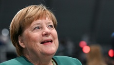 Merkel zeigt Verständnis für Debatten - und rät Merz zu 
