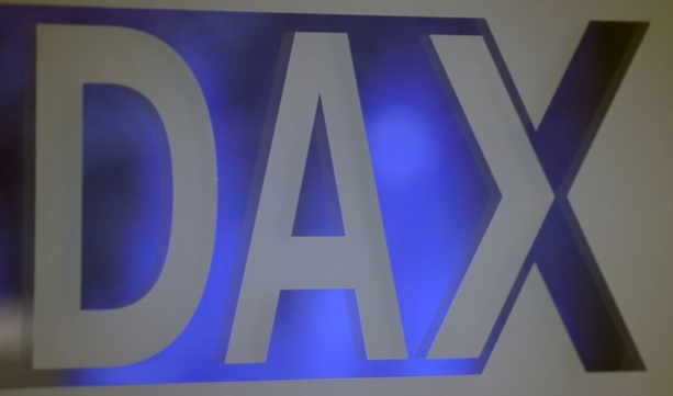 Bild vergr&ouml;&szlig;ern: EY-Analyse: Dax-Konzerne steigern Gewinne im ersten Quartal - dank Finanzbranche