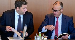 Ökonomen bezweifeln Reformwillen der Regierung - CSU sieht zeitlichen Puffer