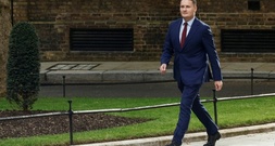 Regierungskrise in London: Ex-Minister Streeting will Starmer als Premier ablösen