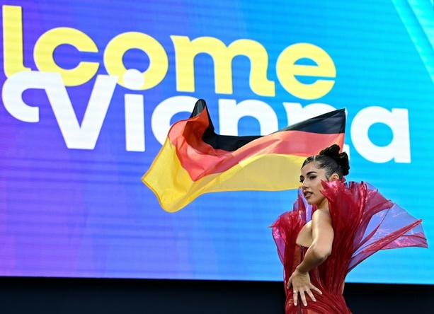 Bild vergr&ouml;&szlig;ern: Sarah Engels nach ESC-Abschneiden nicht enttäuscht: Großes Fest