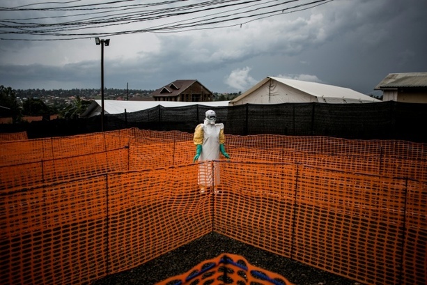 Bild vergr&ouml;&szlig;ern: Ebola-Ausbruch in Demokratischer Republik  Kongo und Uganda: WHO ruft Notlage aus