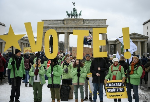 Bild vergr&ouml;&szlig;ern: Brot für die Welt: Zivilgesellschaft in immer mehr Staaten eingeschränkt