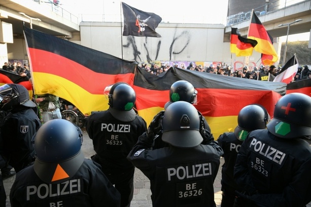 Bild vergr&ouml;&szlig;ern: Niedersachsen: Zahl rechter Straftaten bleibt trotz Rückgangs auf hohem Niveau
