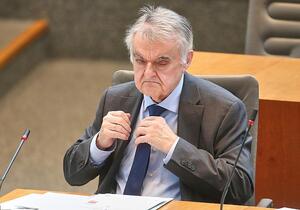 Reul warnt vor AfD-Regierung in Sachsen-Anhalt