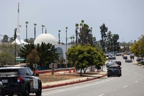 Bild vergr&ouml;&szlig;ern: Drei Tote nach Angriff auf Moschee in San Diego - Polizei ermittelt wegen möglichen Hassverbrechens