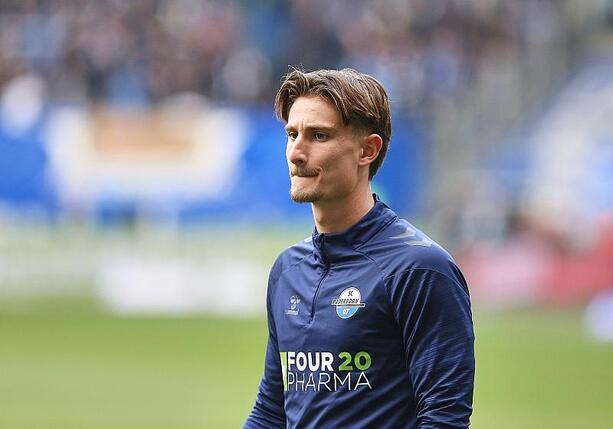 Bild vergr&ouml;&szlig;ern: Wolfsburg und Paderborn trennen sich torlos im Relegations-Hinspiel