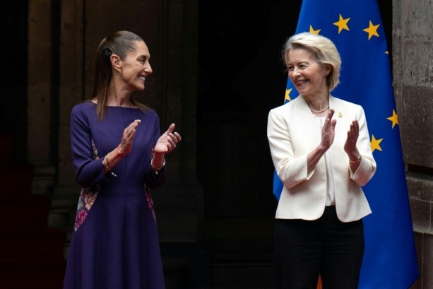 Bild vergr&ouml;&szlig;ern: EU und Mexiko unterzeichnen Handelsabkommen