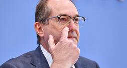 Dobrindt kritisiert Warnungen vor AfD-Staatsstreich