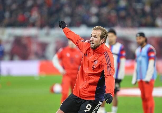 Bild vergr&ouml;&szlig;ern: Kane schießt die Bayern zum DFB-Pokal