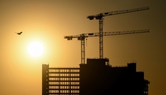 Krieg und Strukturprobleme: Deutsche Wirtschaft ächzt laut DIHK unter 