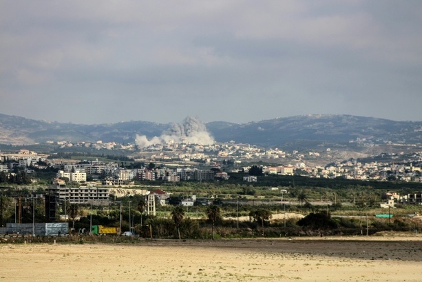 Bild vergr&ouml;&szlig;ern: Israelische Armee verstärkt Bodenoffensive jenseits der gelben Linie im Süden des Libanon