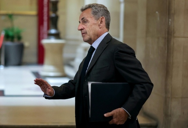Bild vergr&ouml;&szlig;ern: Im Sarkozy-Prozess wegen libyscher Wahlkampfgelder plädiert die Verteidigung