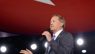 Umstrittener Trump-Kandidat gewinnt Kongress-Vorwahl in Texas