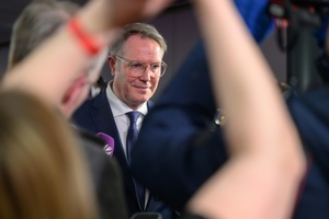 Früherer Regierungschef Schweitzer neuer kommissarischer SPD-Chef in Rheinland-Pfalz