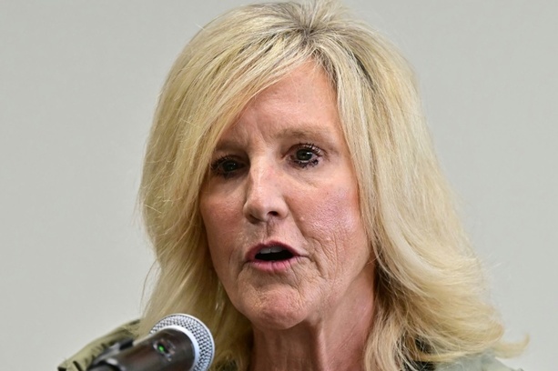 Bild vergr&ouml;&szlig;ern: Künstliche Intelligenz: US-Aktivistin Erin Brockovich warnt vor Datenzentren