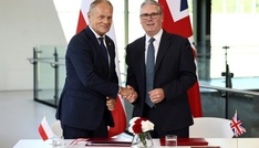 Großbritannien und Polen unterzeichnen Verteidigungsabkommen