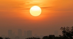 UNO: Globale Durchschnittstemperaturen bis 2030 