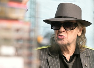 Udo Lindenberg in Krankenhaus behandelt - 80-jähriger Künstler gibt Entwarnung