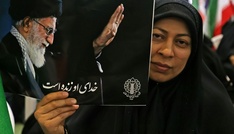 Teheran startet Vorbereitungen für verschobenes Staatsbegräbnis für Chamenei
