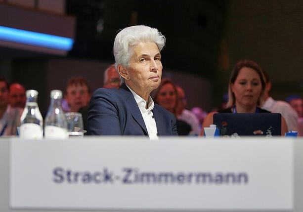 Bild vergr&ouml;&szlig;ern: Paukenschlag auf FDP-Parteitag: Strack-Zimmermann kandidiert
