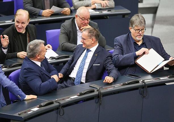 Bild vergr&ouml;&szlig;ern: Umfrage: Mehrheit rechnet mit AfD-Ministerpräsident