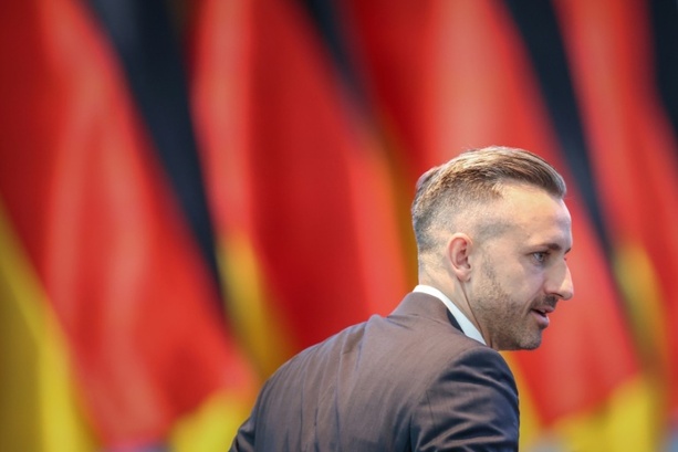 Bild vergr&ouml;&szlig;ern: Umfrage: 70 Prozent rechnen mit AfD-Ministerpräsident in kommenden Monaten