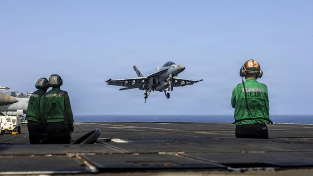 Bild vergr&ouml;&szlig;ern: USA und Iran melden jeweils neue Angriffe - Kuwait: Raketen- und Drohnenattacken