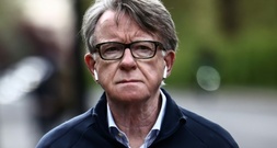 Britische Regierung veröffentlicht neue Akten zu Mandelson-Affäre