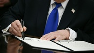 KI-Risiken: Trump verzichtet auf Regeln für Tech-Konzerne