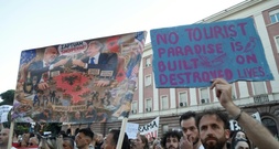 Tausende protestieren in Albanien gegen Luxus-Bauprojekt von Trumps Schwiegersohn