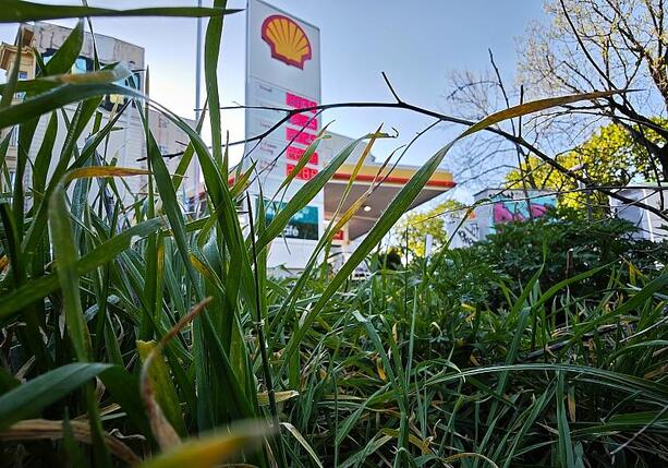 Bild vergr&ouml;&szlig;ern: Schnieder stellt neue spritpreisdämpfende Maßnahmen in Aussicht